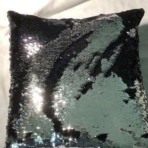 New silver and black decorative throw sequin solid pillow